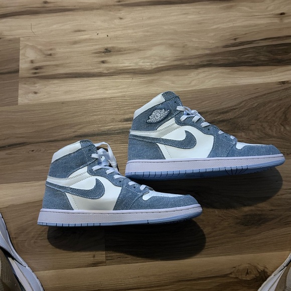 Jordan 1 - Picture 2 of 4